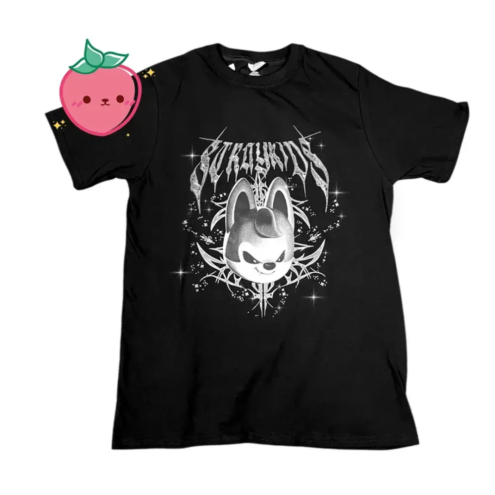 Camiseta Stray Kids | Evil Skzoo Wolfchan – Brillos en pedrería